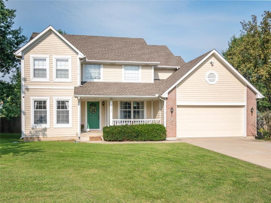 5620 Meadow View Dr, Shawnee, KS 66226 - photo 1