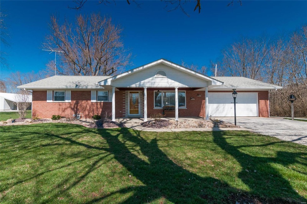 745 Urbanna Dr, Freeburg, IL 62243 - photo 1