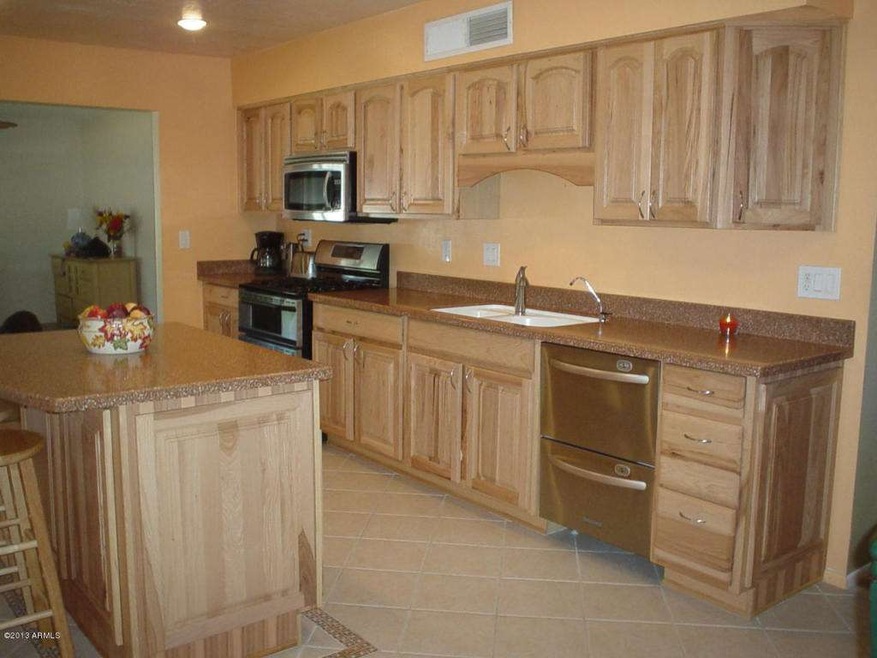 Wow! Fully Remodeled Kitchen