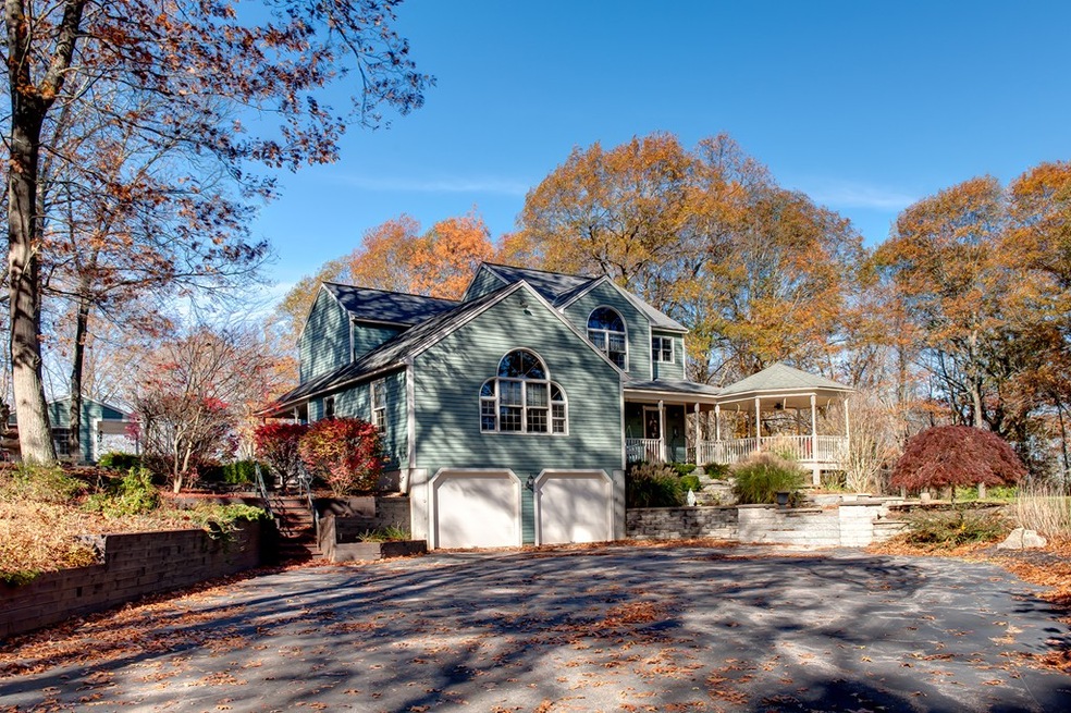 21 Corbin Rd, Dudley, MA 01571 - photo 1