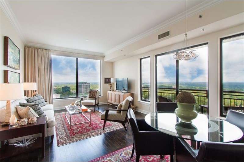 Open floorplan + stunning views.