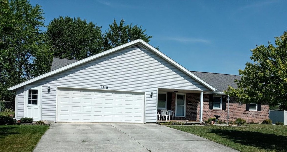 798 Gordon Grove, Saint Marys, OH 45885 - photo 1