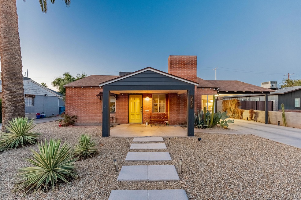 902 E Cambridge Ave, Phoenix, AZ 85006 - photo 1