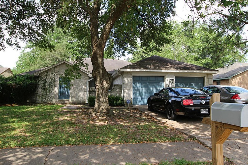 8615 Bold Forest Dr, Houston, TX 77088 - photo 1