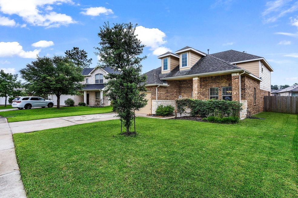 29927 Saw Oaks Dr, Magnolia, TX 77355 - photo 1