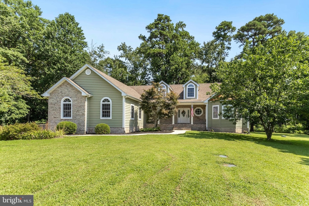 33015 Forest Knoll Dr, Laurel, DE 19956 - photo 1