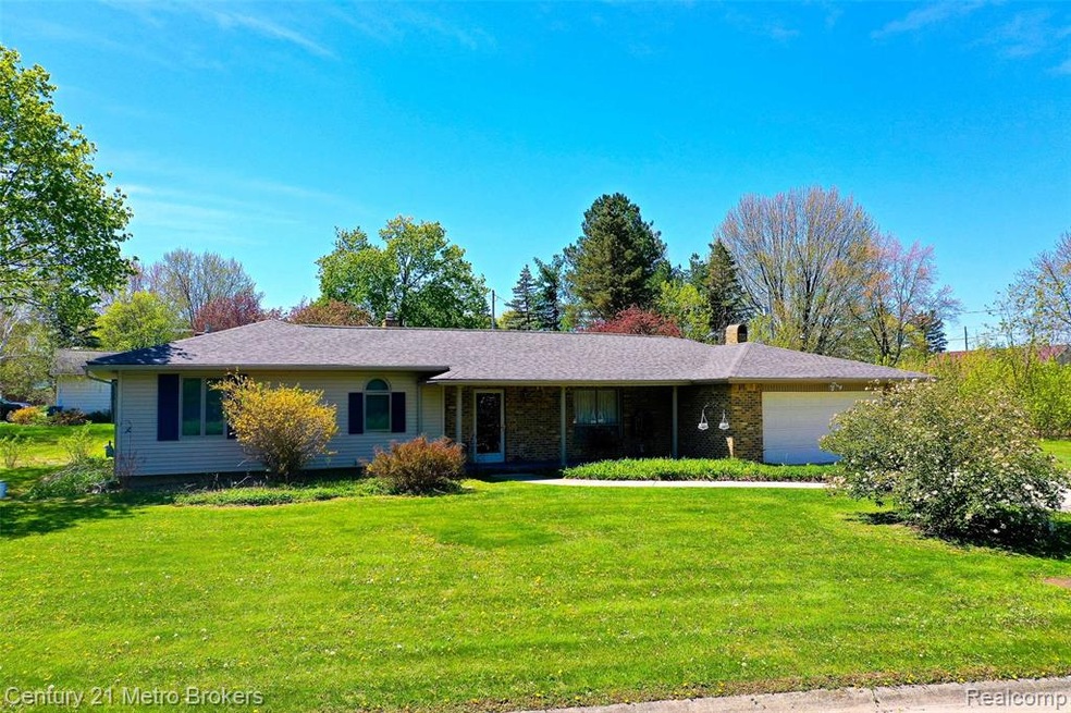 2499-Hutchinson-Lane-43 Outside.jpg