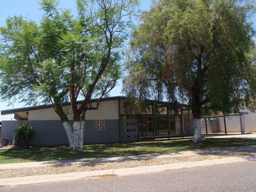 3721 W TUCKEY LN. WELCOME HOME!
