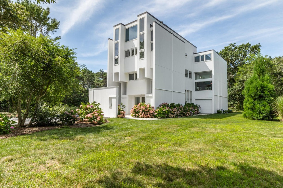 19 Kent Harbor Rd, Edgartown, MA 02539 - photo 1