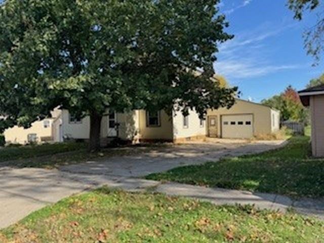 1001 16th St, Eldora, IA 50627 - photo 1