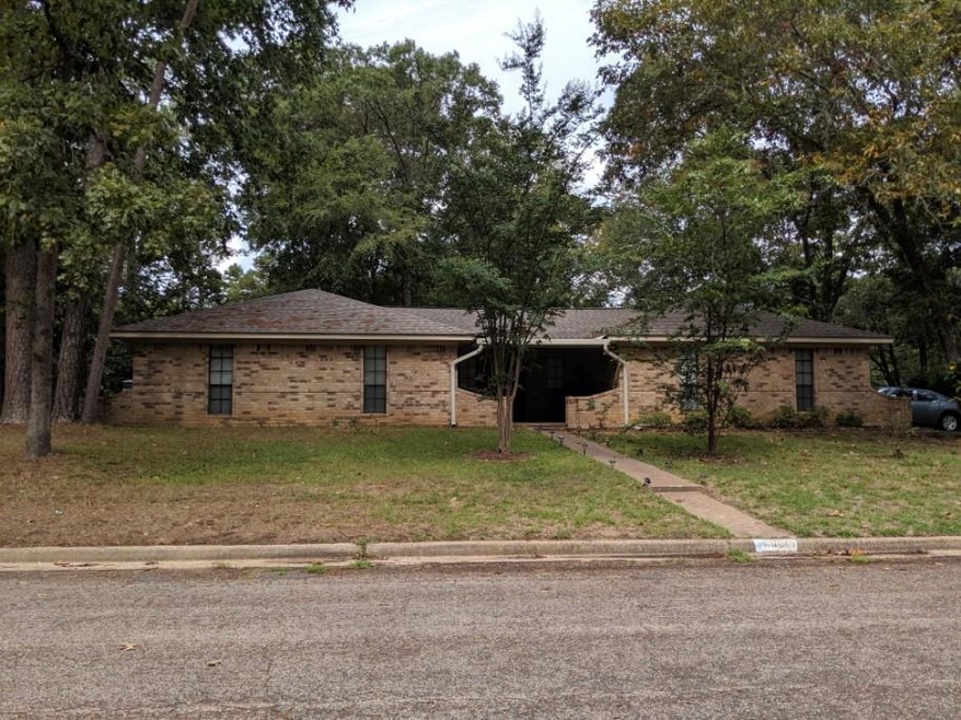 1809 Hollybrook Dr, Nacogdoches, TX 75965 - photo 1