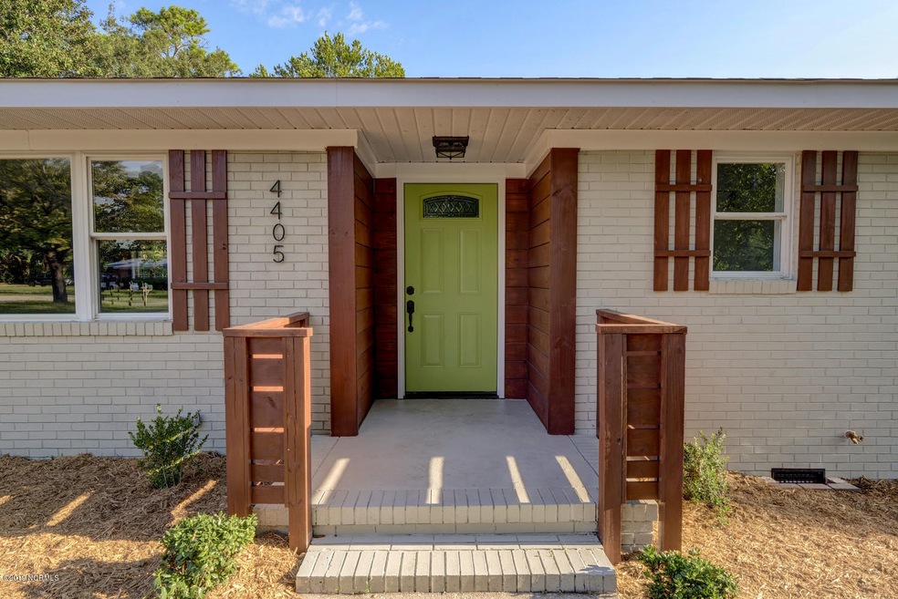 4405 Cascade