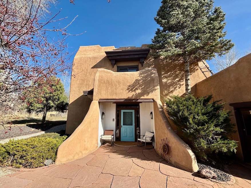 For Sale $860,000