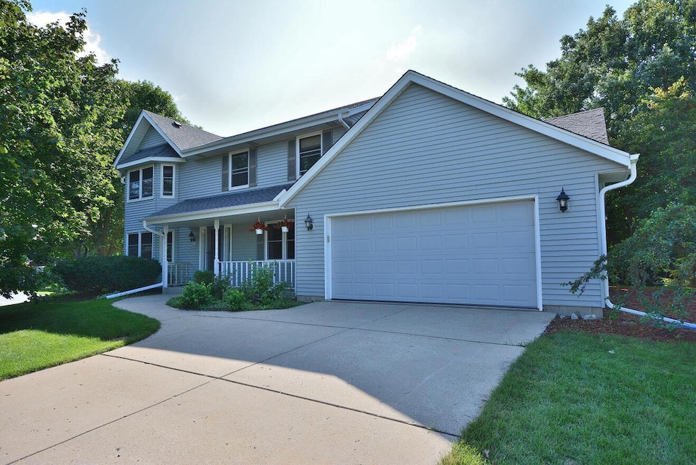 N102W15801 Flintlock Trail, Germantown, WI 53022 - photo 1