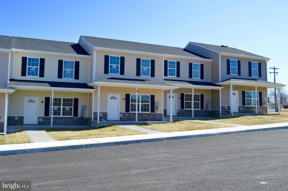 24 Daffodil Ln, Martinsburg, WV 25404 - photo 1
