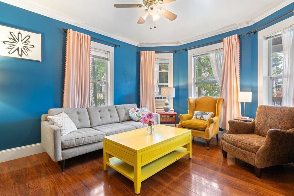 653 South St unit 1, Roslindale, MA 02131 - photo 1