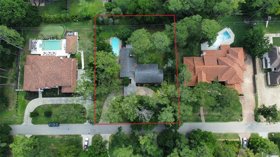 214 Paul Revere Dr, Houston, TX 77024 - photo 1