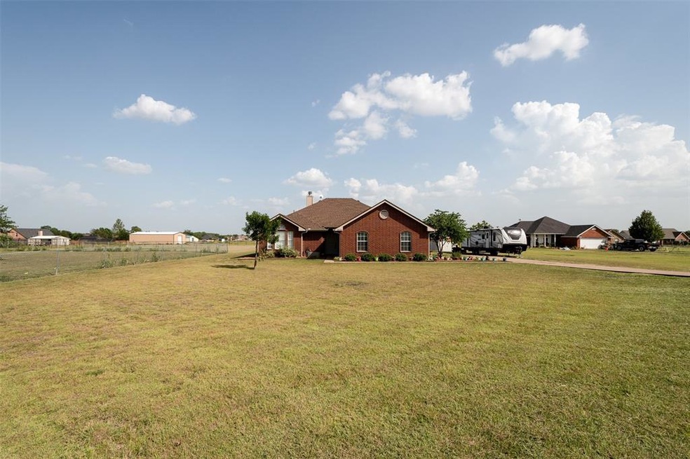 2835 Fm 876, Waxahachie, TX 75167 - photo 1