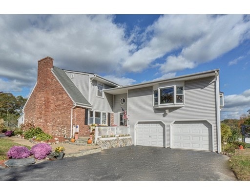 75 Warren St, Plainville, MA 02762 - photo 1