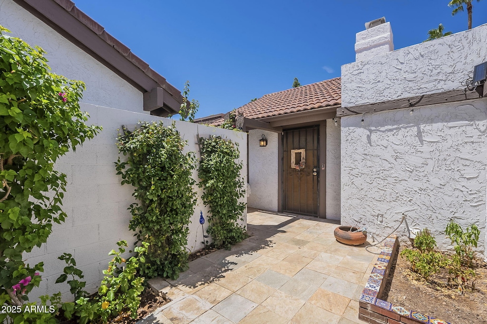 3-web-or-mls-Via De La Luna-3