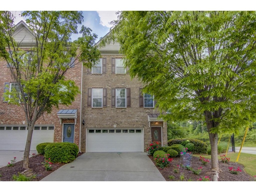 Gorgeous brick front townhome in great East Cobb l