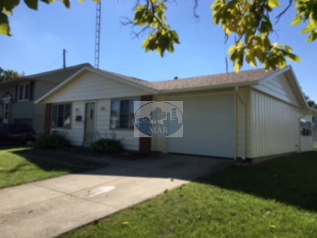 1421 Cullen Ave, Bucyrus, OH 44820 - photo 1