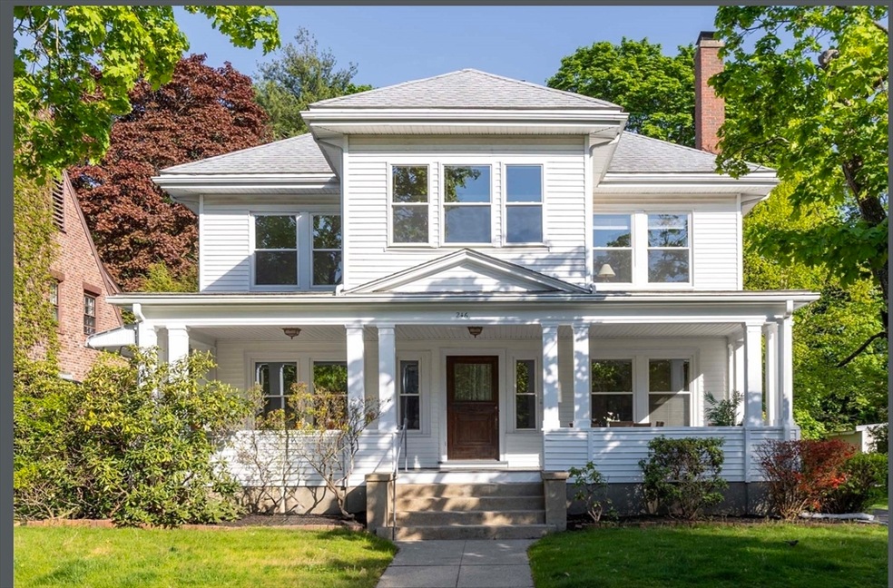 246 Lake Ave unit 2, Newton Highlands, MA 02461 - photo 1