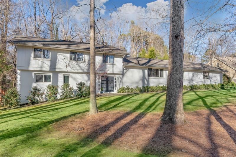 5720 Redcoat Run, Stone Mountain, GA 30087 - photo 1