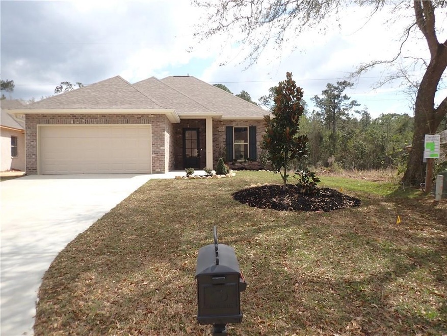 126 Cross Creek Dr, Slidell, LA 70461 - photo 1