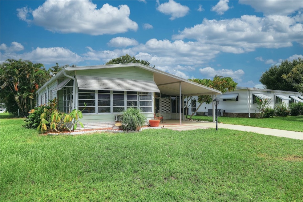 1205 Gardenia Dr, Sebastian, FL 32976 - photo 1