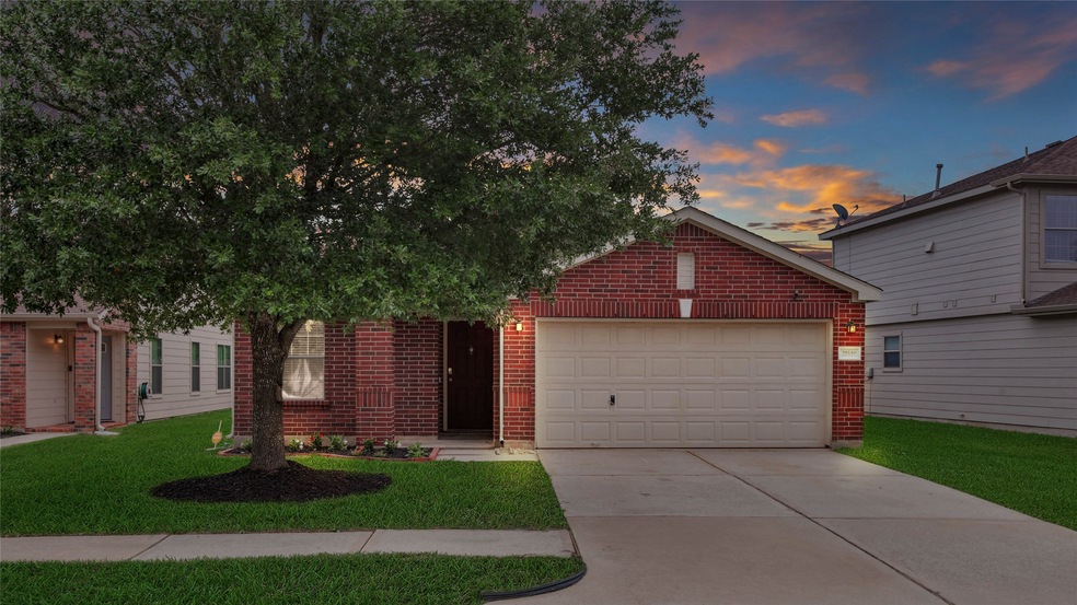 29510 Legends Hill Dr, Spring, TX 77386 - photo 1