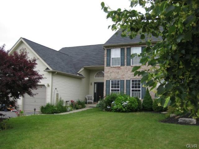 2173 Woodridge Dr, Macungie, PA 18062 - photo 1