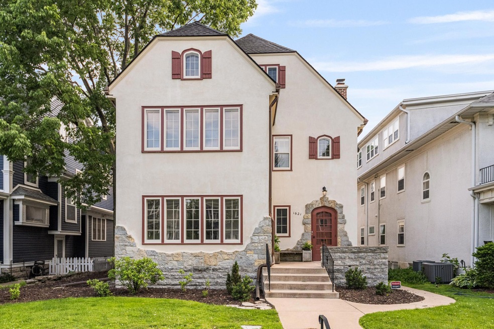 1621 W 25th St unit 1, Minneapolis, MN 55405 - photo 1