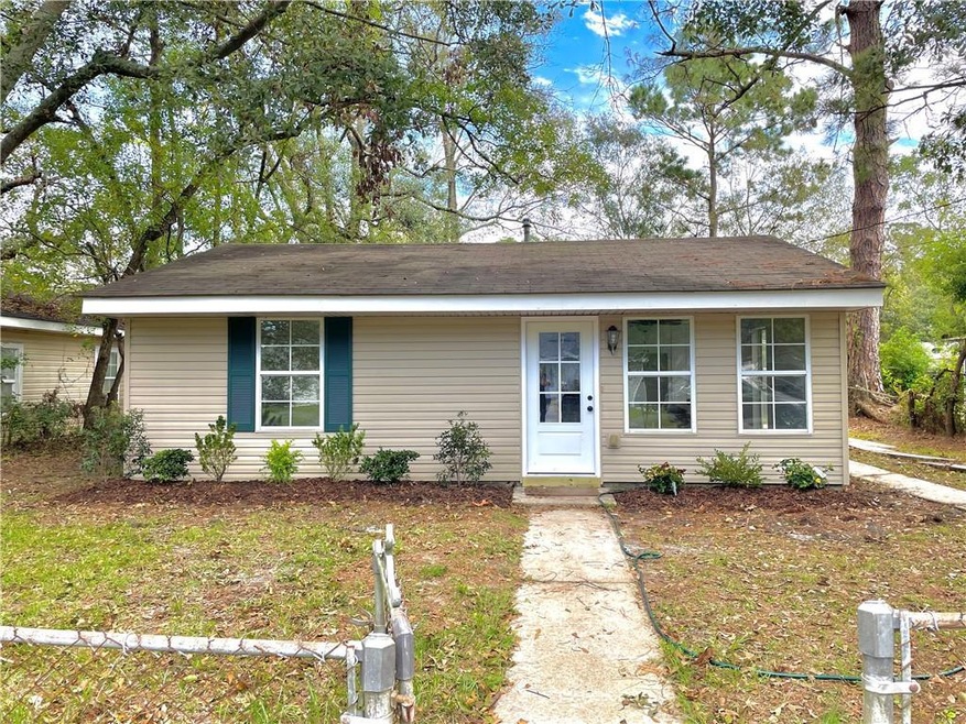 3232 Carey St, Slidell, LA 70458 - photo 1