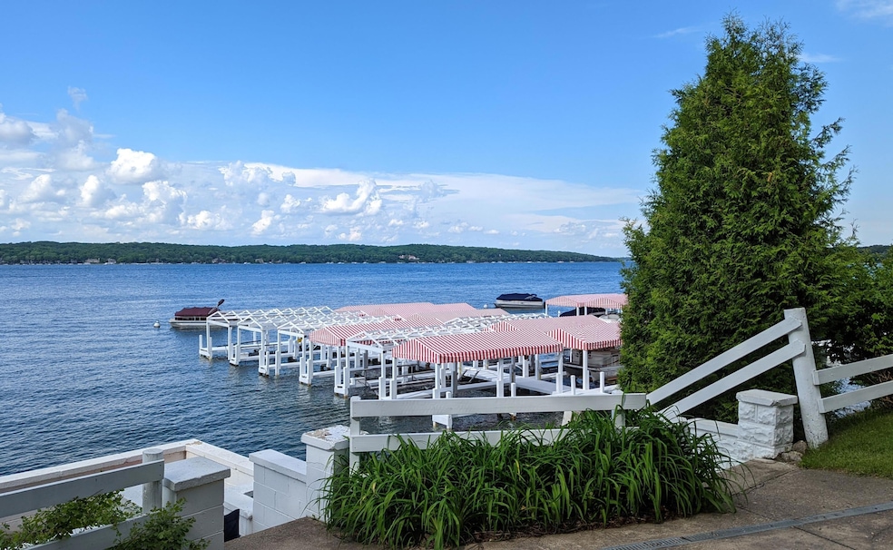 N1821 Oakland Rd, Lake Geneva, WI 53147 - photo 1