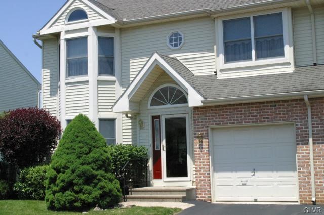 271 Ridings Cir, Macungie, PA 18062 - photo 1