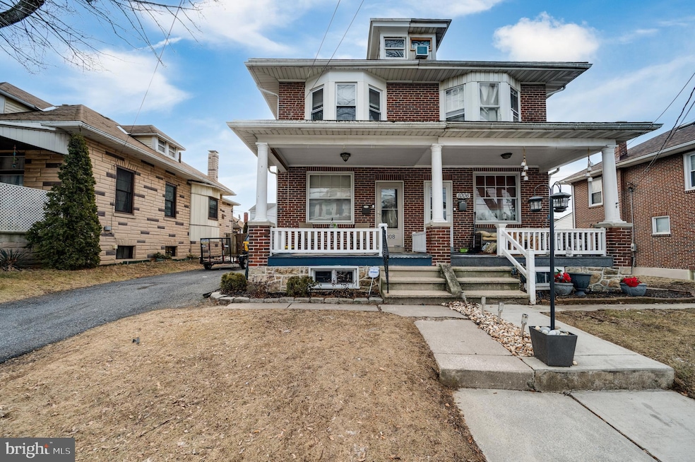 1008 E Bellevue Ave, Reading, PA 19605 - photo 1