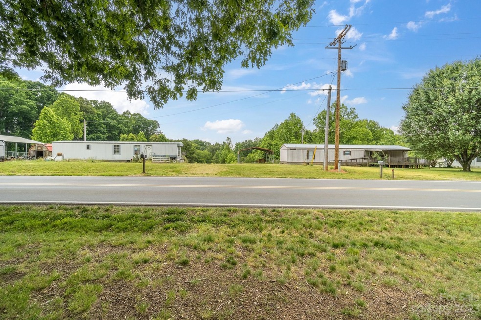 757 Shiloh Rd unit 2, Statesville, NC 28677 - photo 1