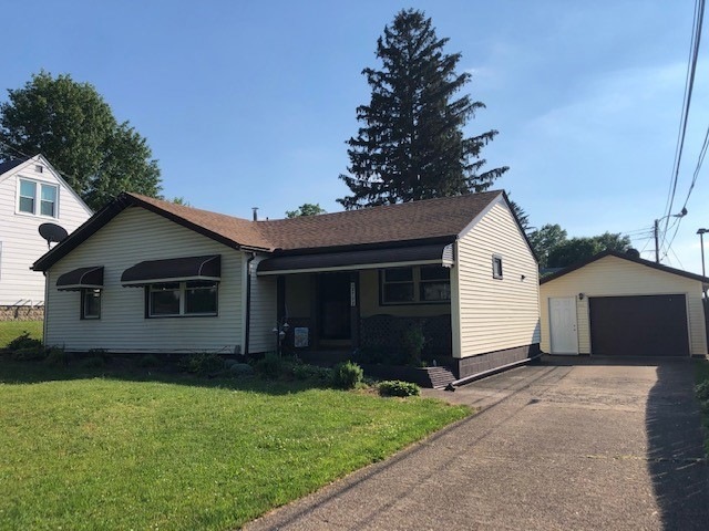 2702 Butt St, Erie, PA 16506 - photo 1