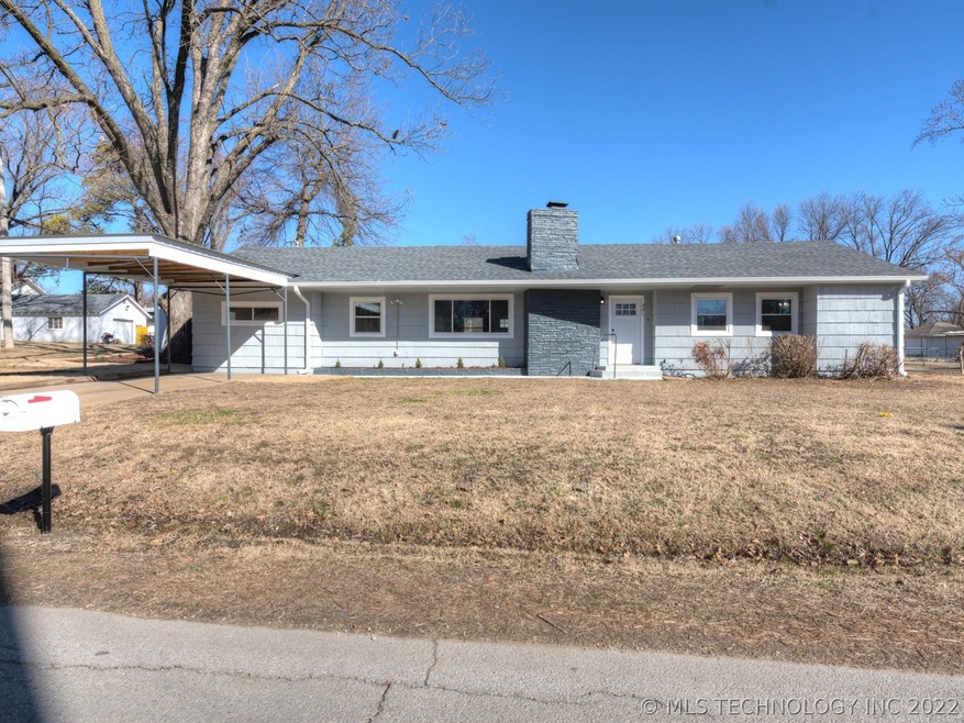 301 W Miami Ave, Cleveland, OK 74020 - photo 1