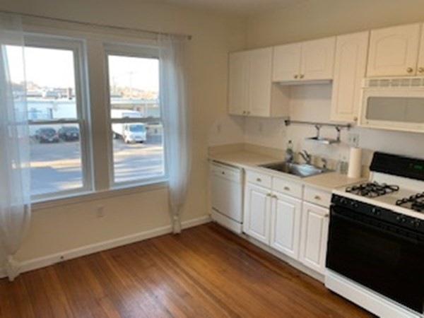 315 Freeport St unit 1, Dorchester, MA 02122 - photo 1