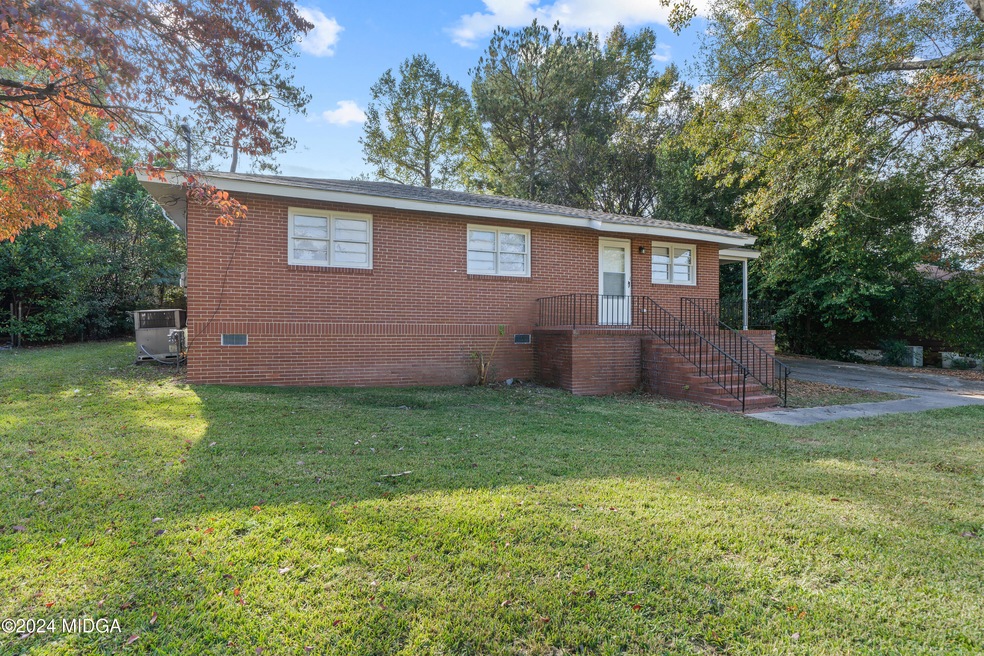 1590 Canterbury-00401