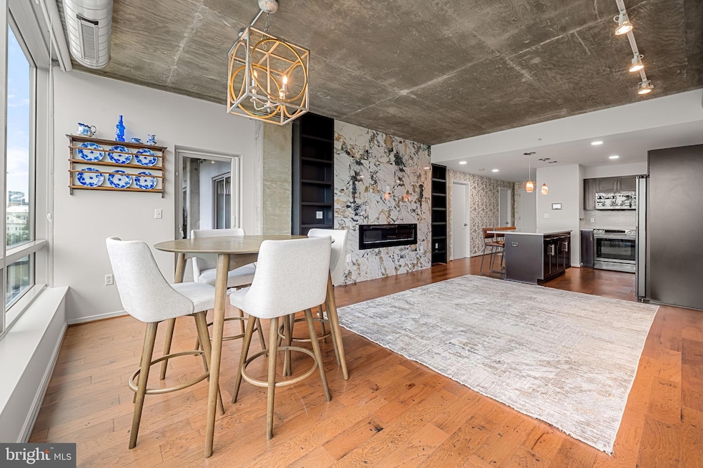 Silo Point unit 425, Baltimore, MD 21230 - photo 1