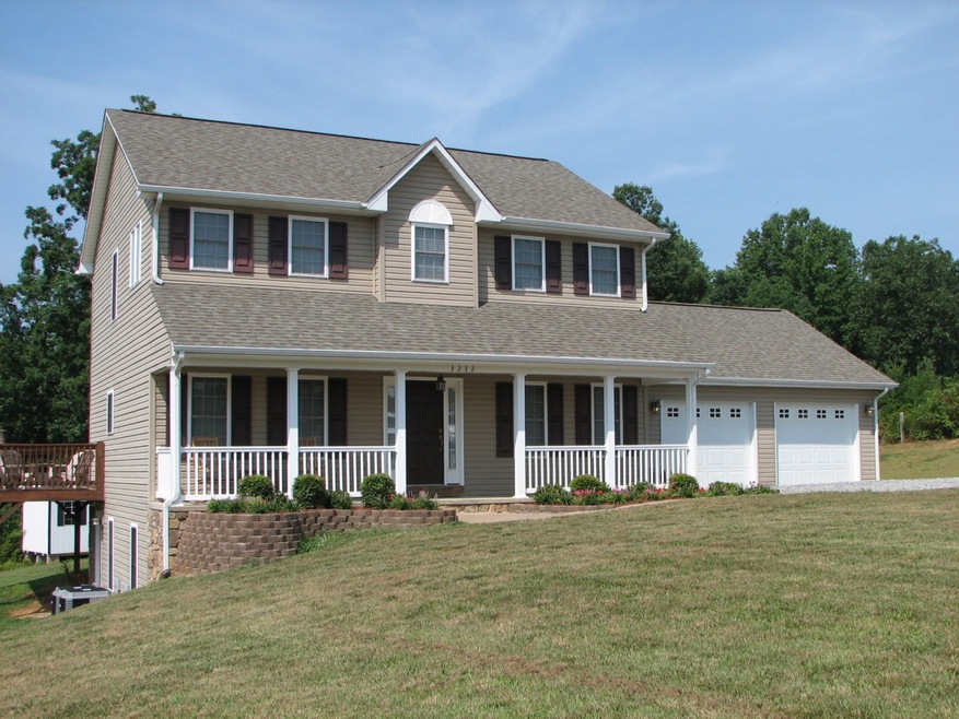 3232 Deer Path