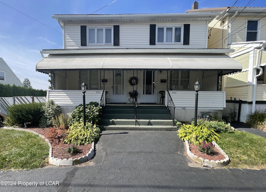 902-904 N. Locust St.