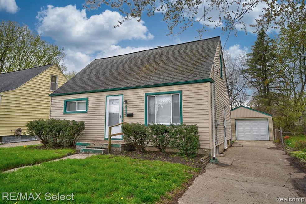 4027 Mann Hall Ave, Flint, MI 48532 - photo 1