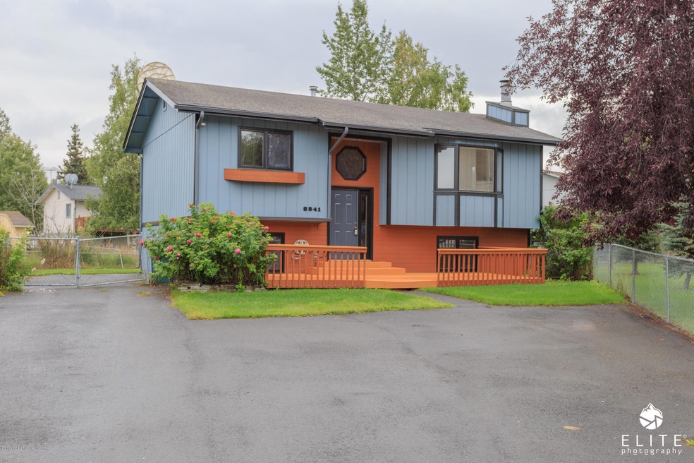 8541GordonCir(1of21)