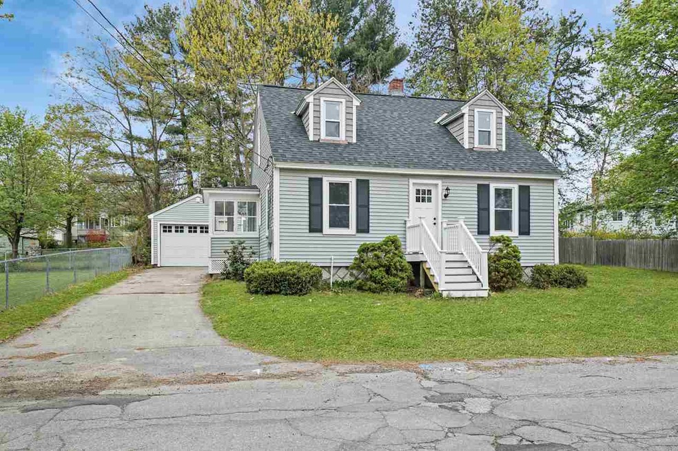 216 Fremont St, Manchester, NH 03103 - photo 1