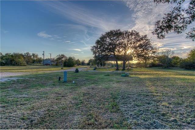 A piece of Texas land located between Bastrop and 