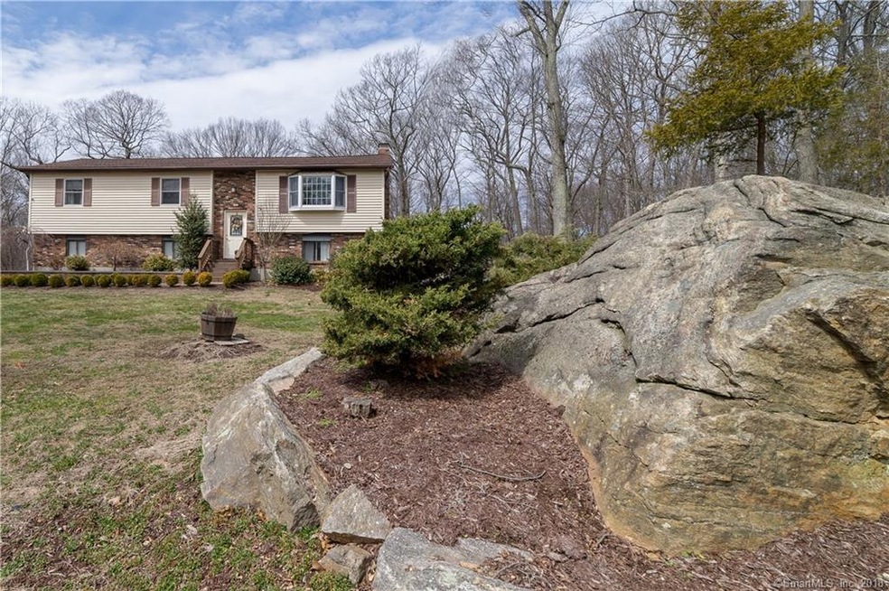 141 Mohegan Rd, Shelton, CT 06484 - photo 1